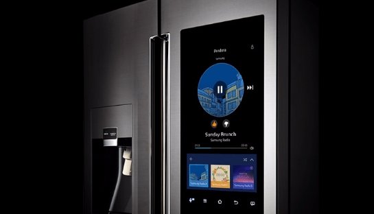 Стали известные новые подробности о холодильнике с гигантским планшетом на двери