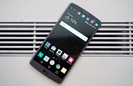LG показала новый смартфон с дополнительным дисплеем